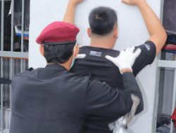 Perhatikan Kondusifitas, Kesatuan Pengamanan dan Satgas Kamtib Lapas Pasir Pangarayan Sidak Kamar Hunian WBP