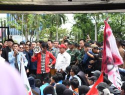 Danrem 044/Gapo Pantau Langsung Unjuk Rasa Damai 